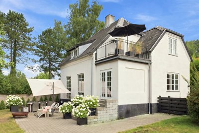 Kastanievej 1